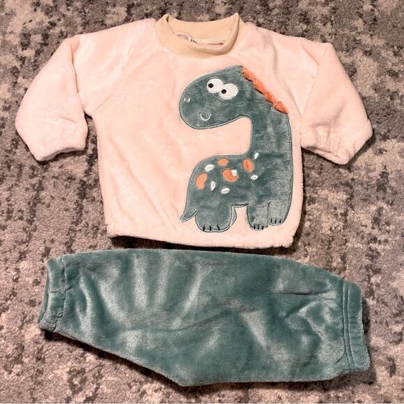 Dinosaur Baby Set - Picture 1 of 5
